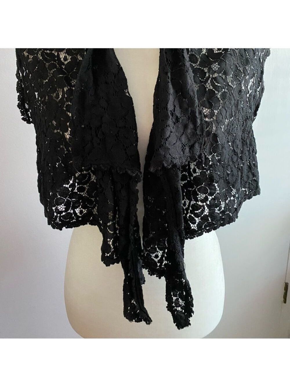 Karen Kane Black Lace Shrug Wrap XS - Picture 3 of 7